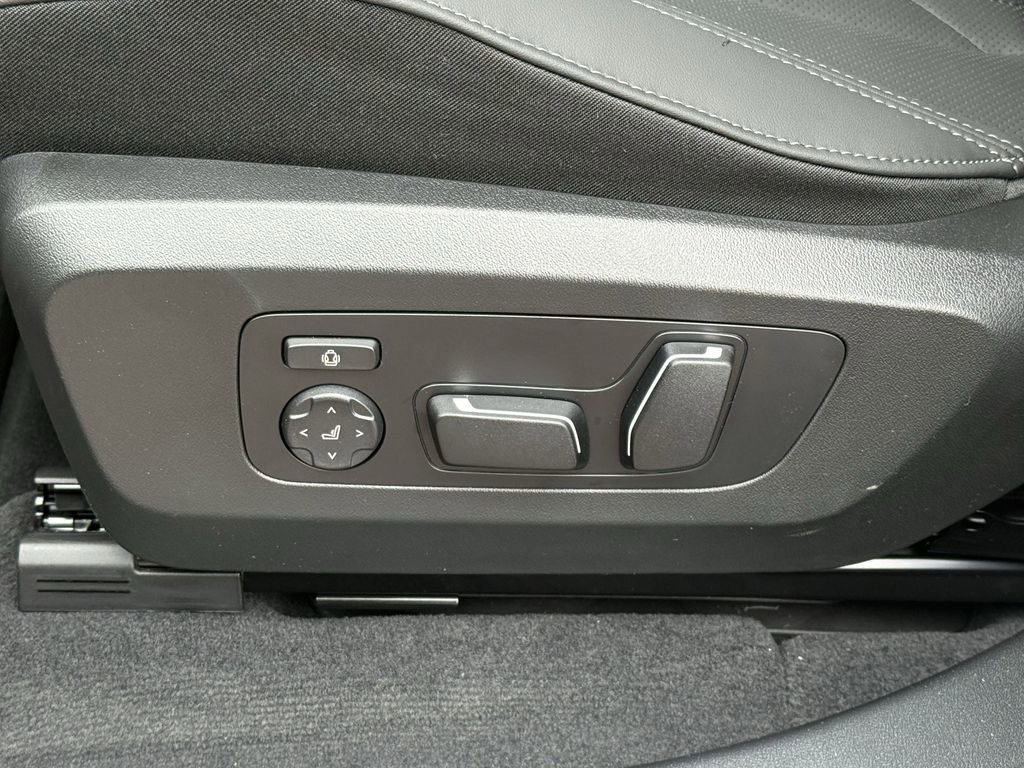 New 2025 BMW X3 xDrive30i w/ Premium Package image 11