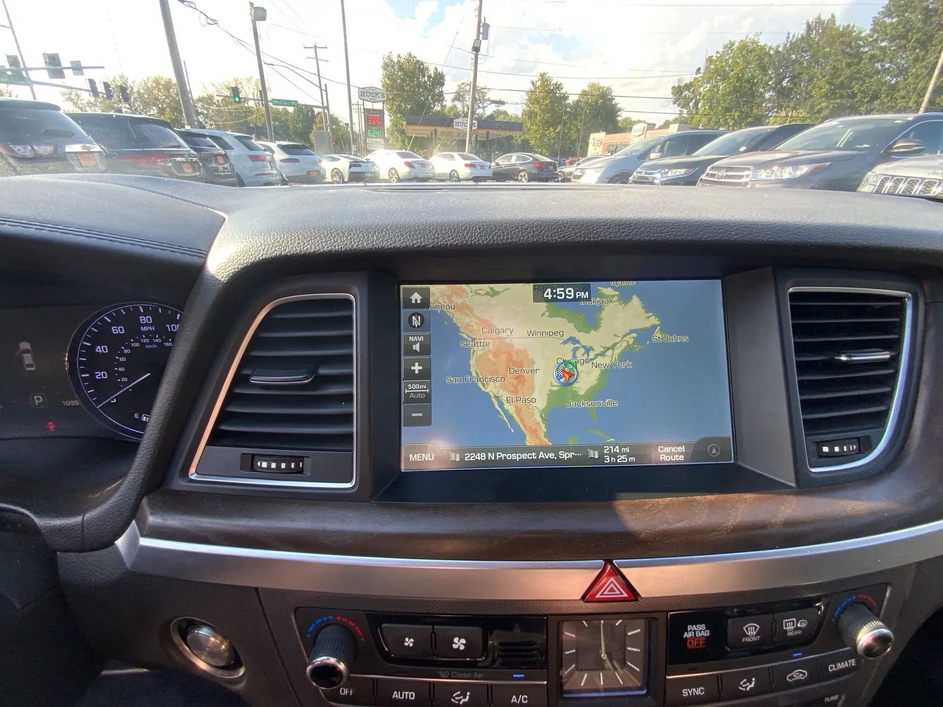 Used 2015 Hyundai Genesis 3.8 w/ Option Group 04 AWD/4WD image 25