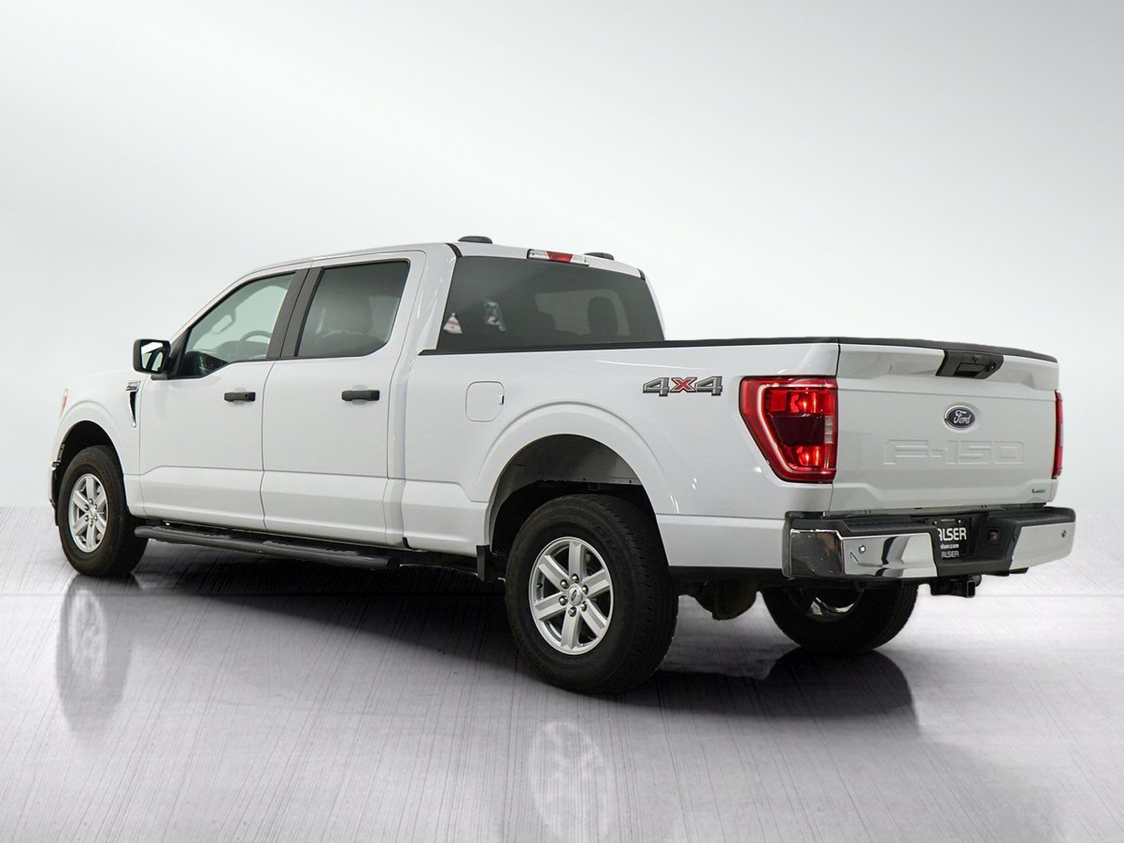Used 2022 Ford F150 XLT w/ Trailer Tow Package AWD/4WD image 4