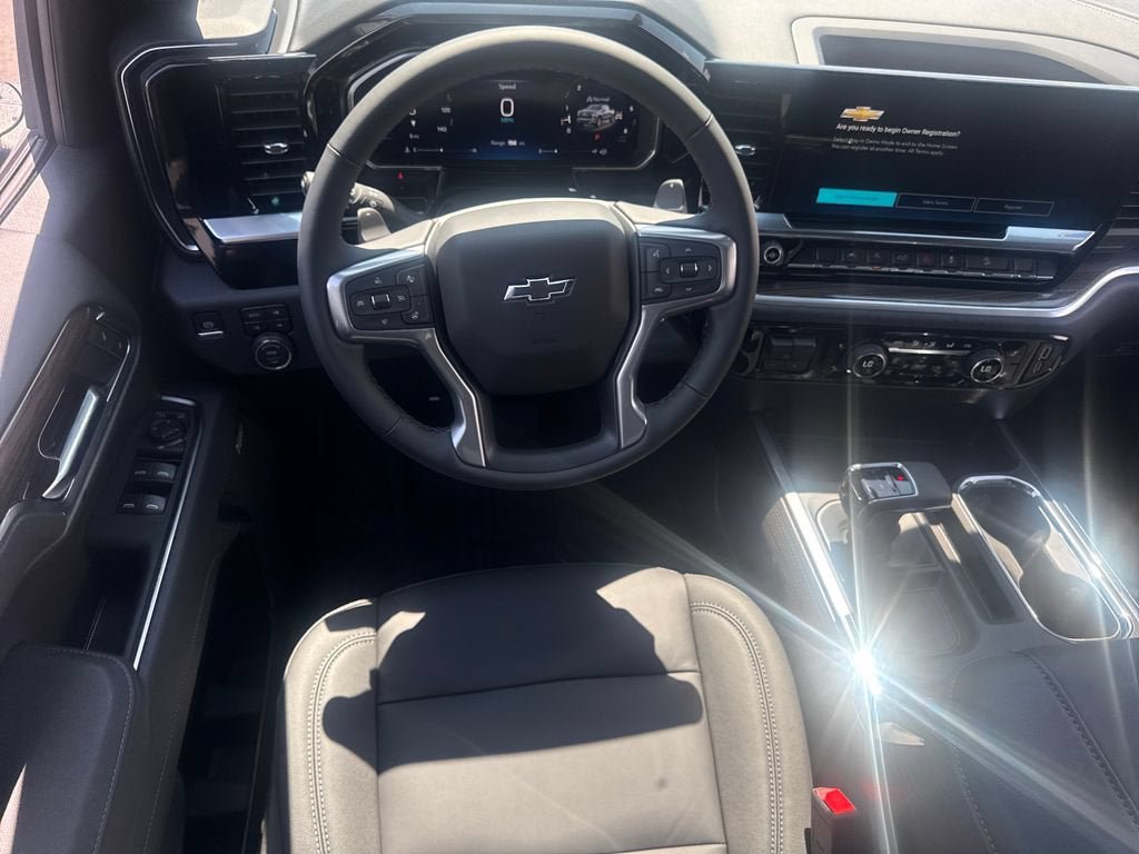New 2026 Chevrolet Silverado 1500 RST w/ Dark Appearance Package AWD/4WD image 14