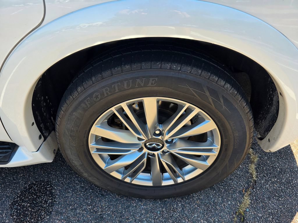 Used 2018 INFINITI QX80 2WD w/ Driver Assistance Package image 31