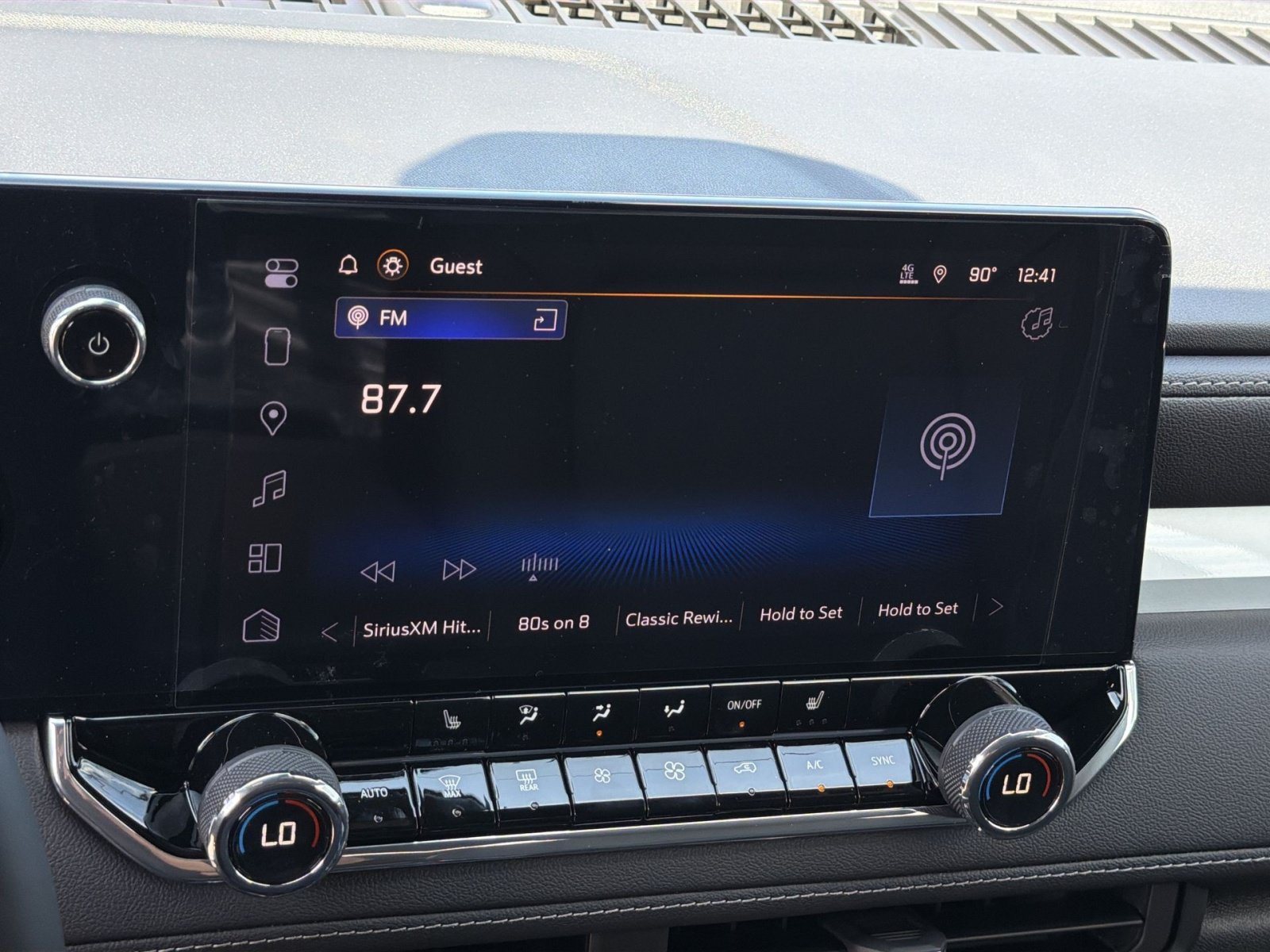 New 2026 Chevrolet Colorado LT w/ LT Convenience Package AWD/4WD image 18