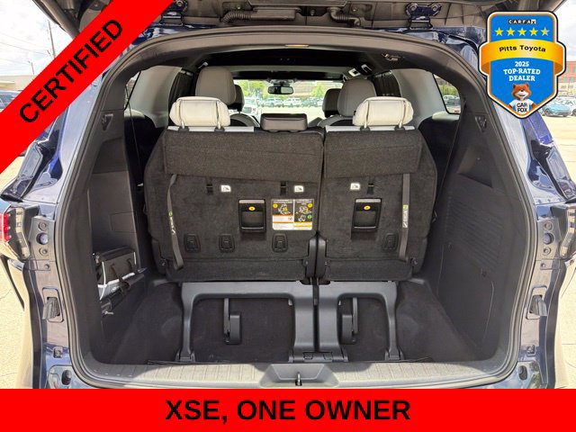 Certified 2025 Toyota Sienna XSE FWD image 15