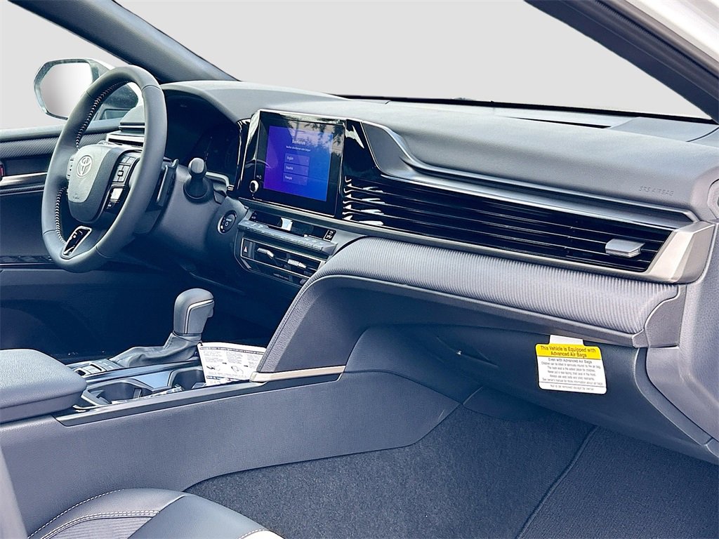 New 2025 Toyota Camry SE image 27
