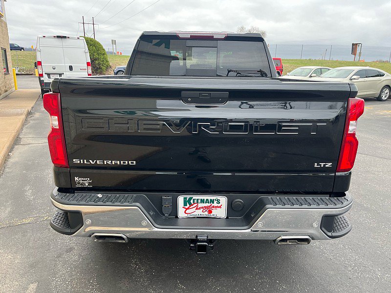 Used 2019 Chevrolet Silverado 1500 LTZ w/ LTZ Plus Package AWD/4WD image 7