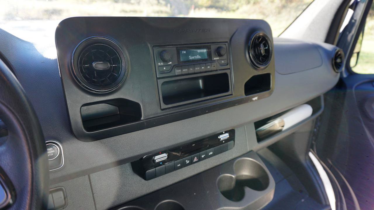 Used 2019 Mercedes-Benz Sprinter 144 image 16