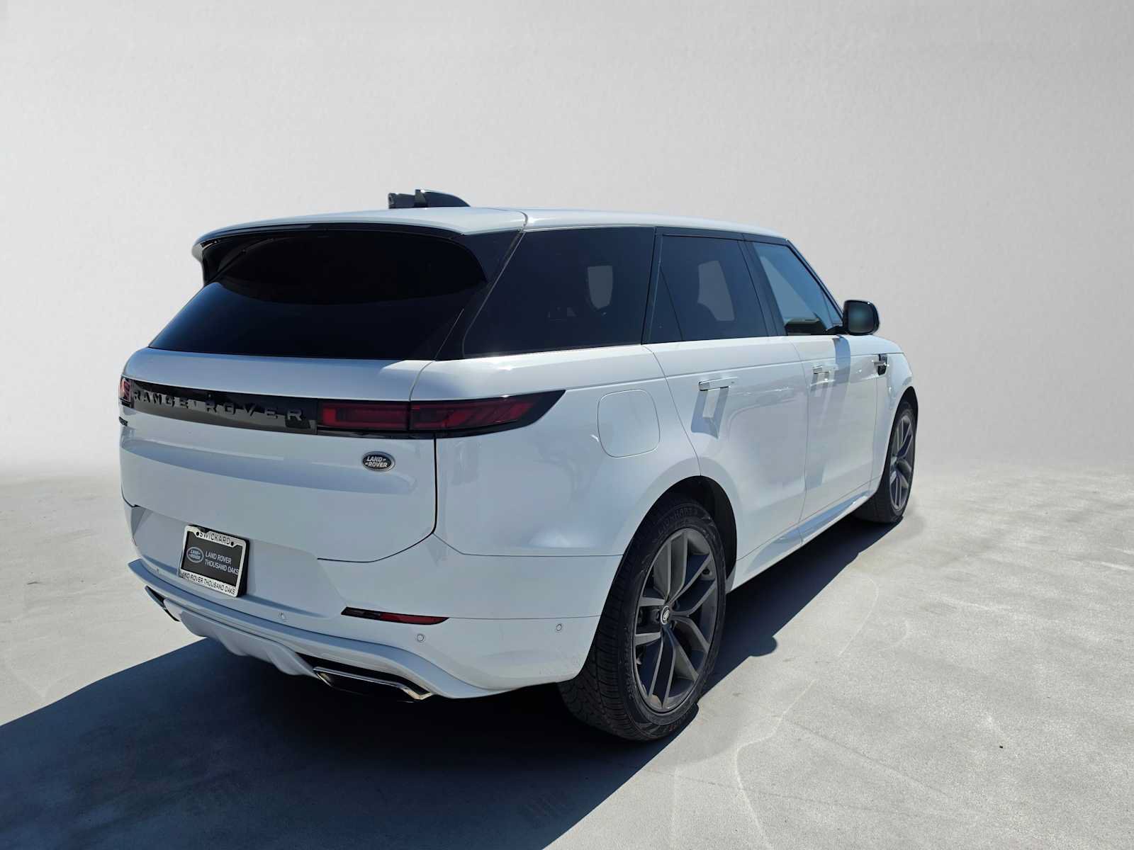 Used 2023 Land Rover Range Rover Sport SE Dynamic AWD/4WD image 5