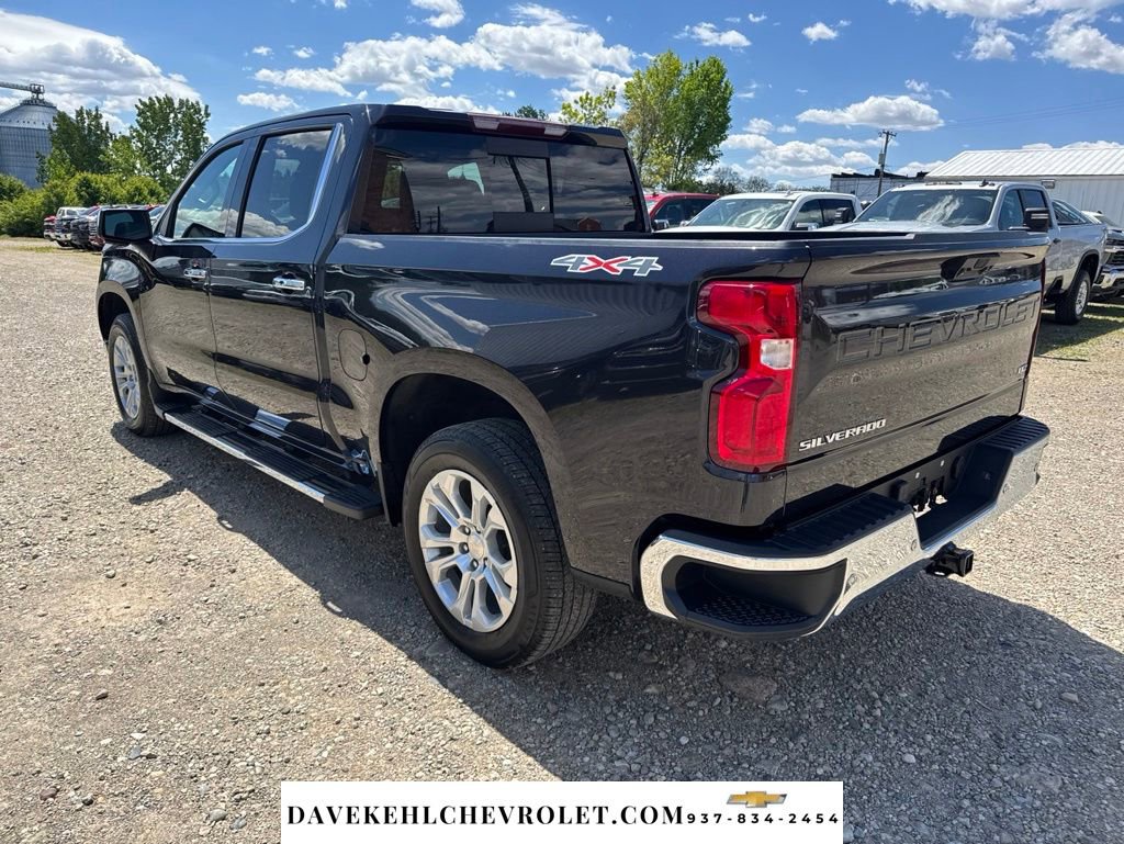 Used 2022 Chevrolet Silverado 1500 LTZ w/ LTZ Premium Package AWD/4WD image 3