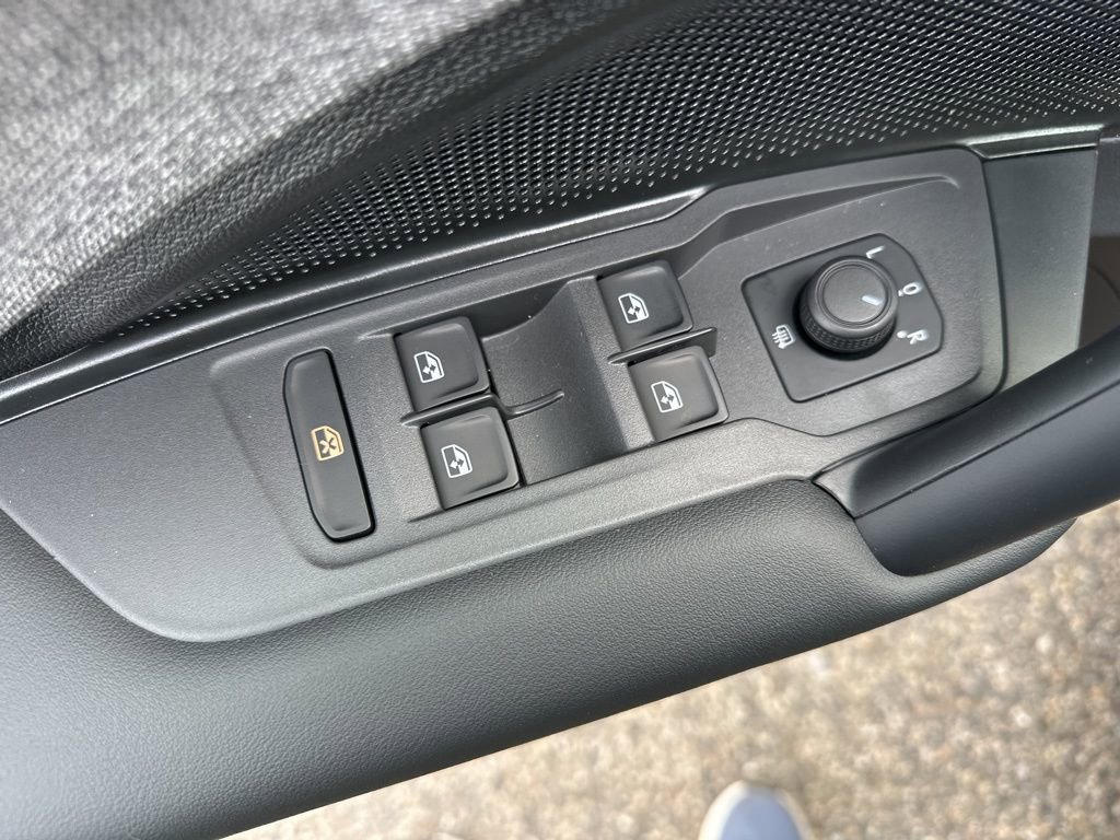 New 2026 Volkswagen Tiguan S image 11