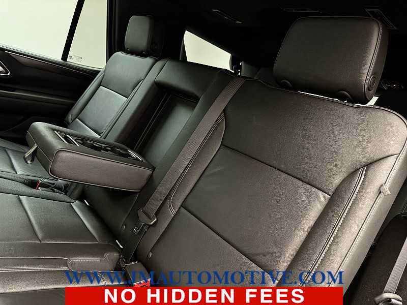 Used 2022 Chevrolet Tahoe LT w/ Luxury Package AWD/4WD image 16