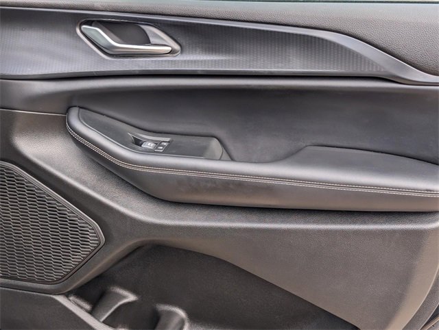 Used 2024 Jeep Grand Cherokee Altitude image 35