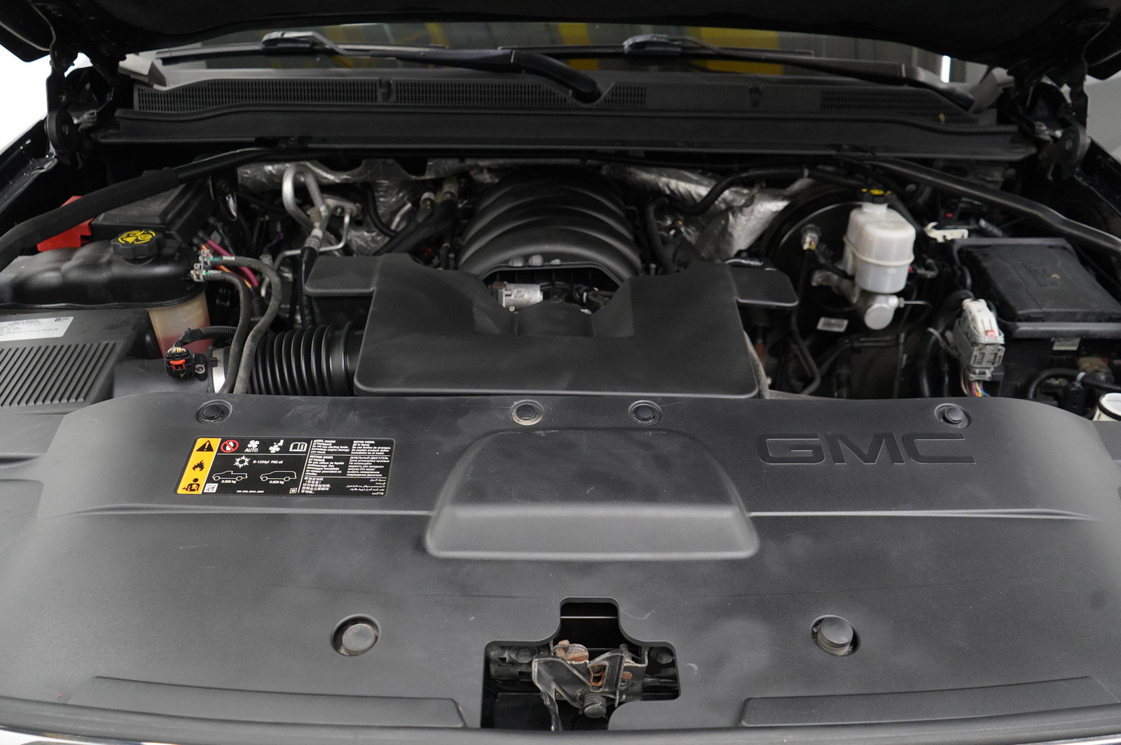 Used 2017 GMC Yukon Denali w/ Open Road Package image 27