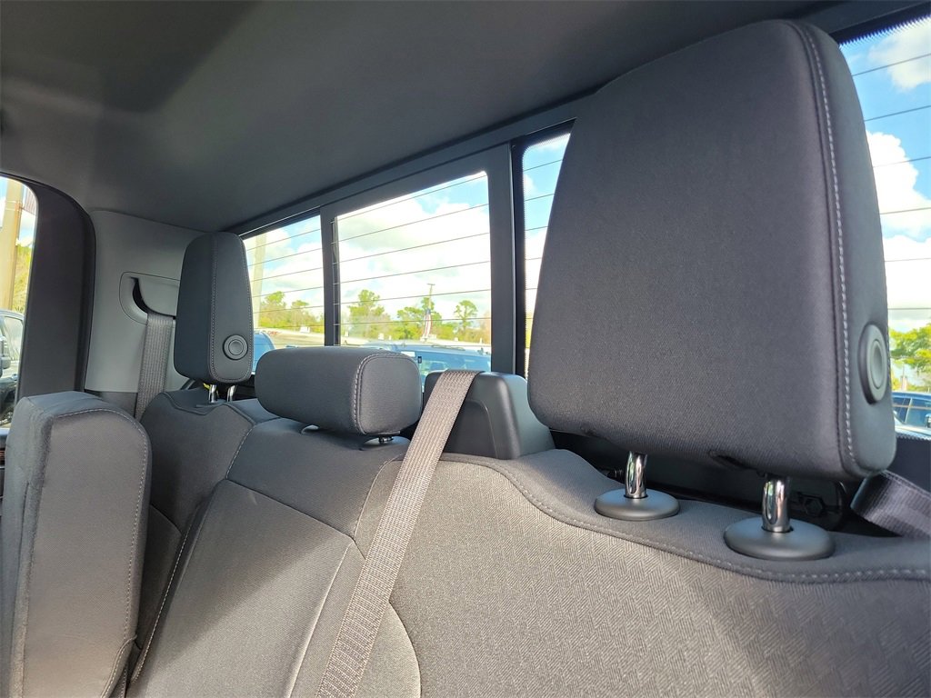 New 2026 GMC Sierra 2500 SLE w/ Preferred Package image 15