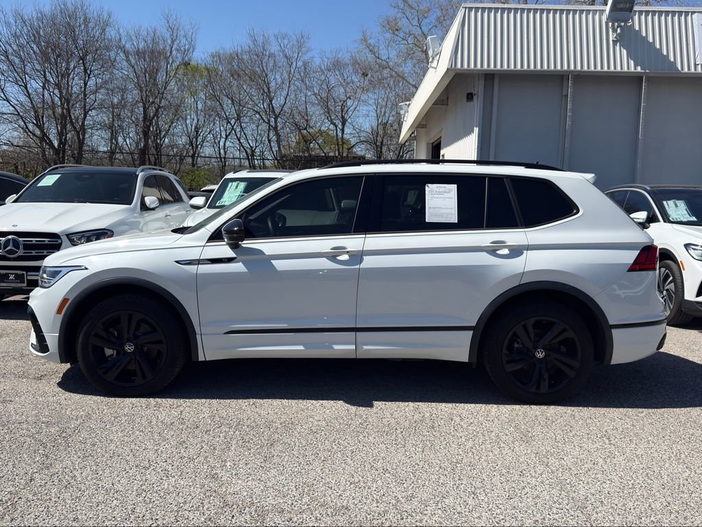 Used 2024 Volkswagen Tiguan SE R-Line image 5