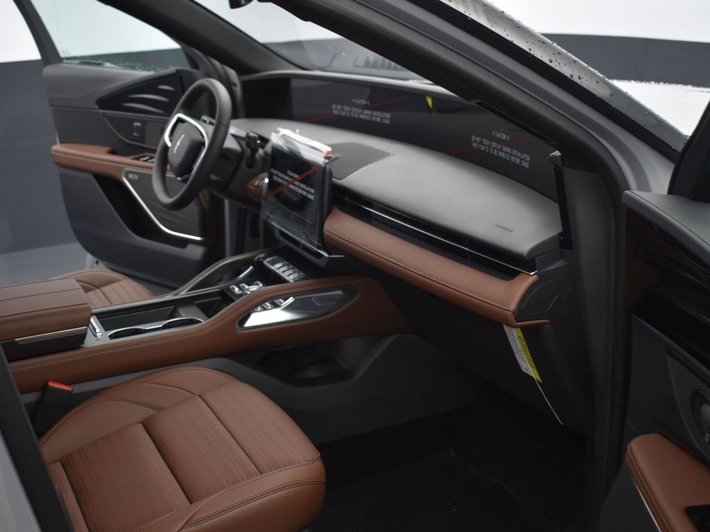 New 2026 Lincoln Nautilus Reserve w/ Jet Appearance Package image 13