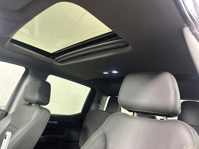 Used 2020 Chevrolet Silverado 1500 RST image 12