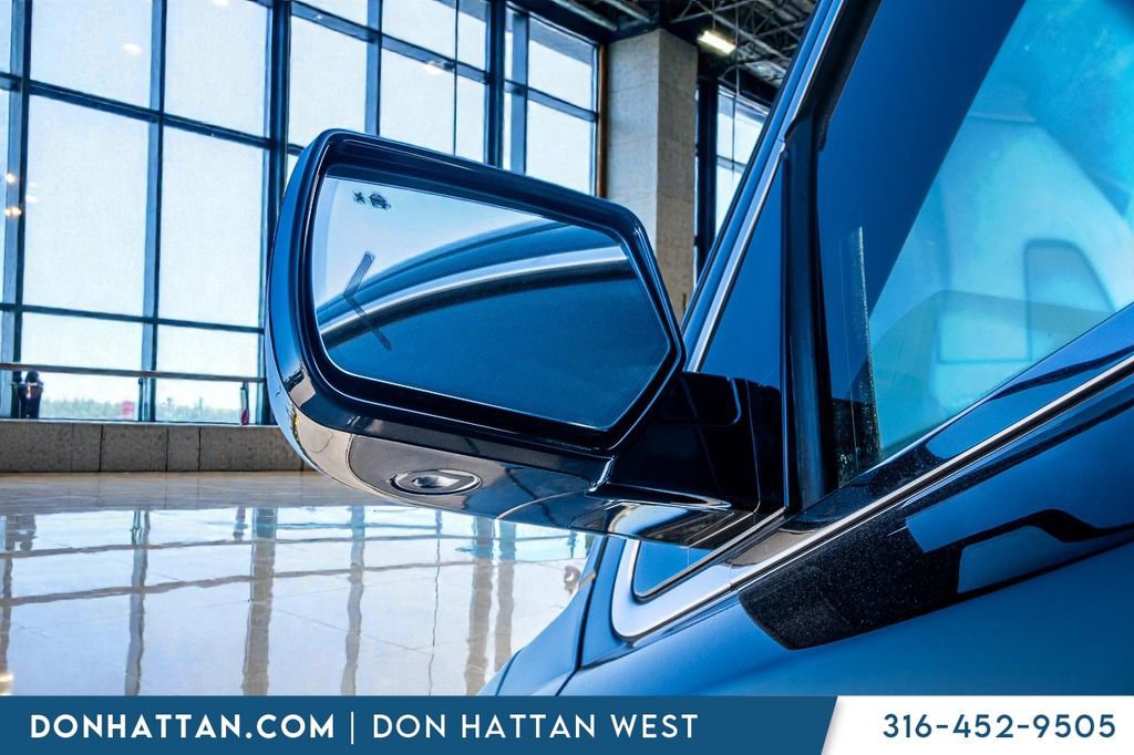 Used 2019 GMC Yukon Denali w/ Denali Ultimate Package image 40