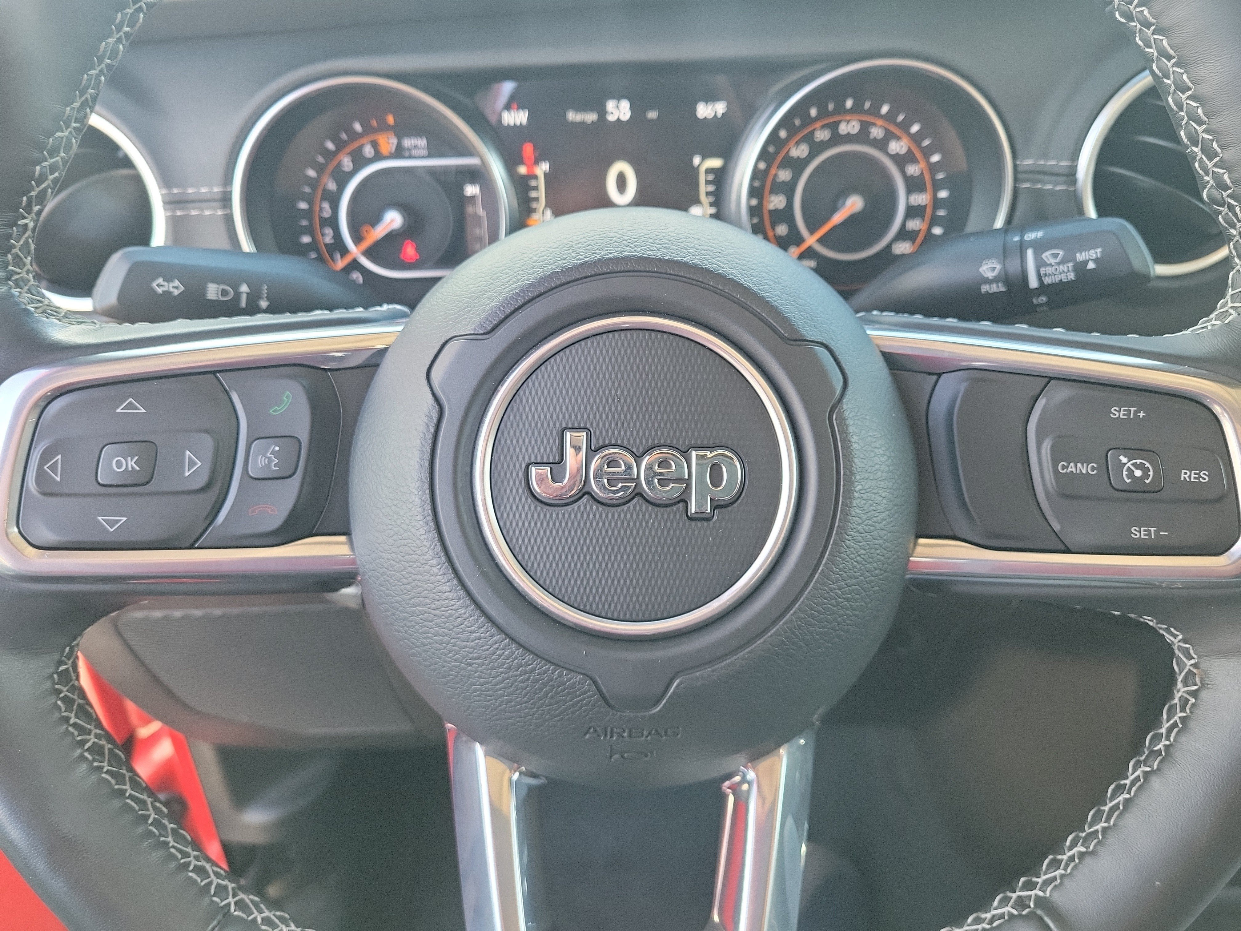 Used 2022 Jeep Gladiator Overland w/ Popular Equipment Package AWD/4WD image 28