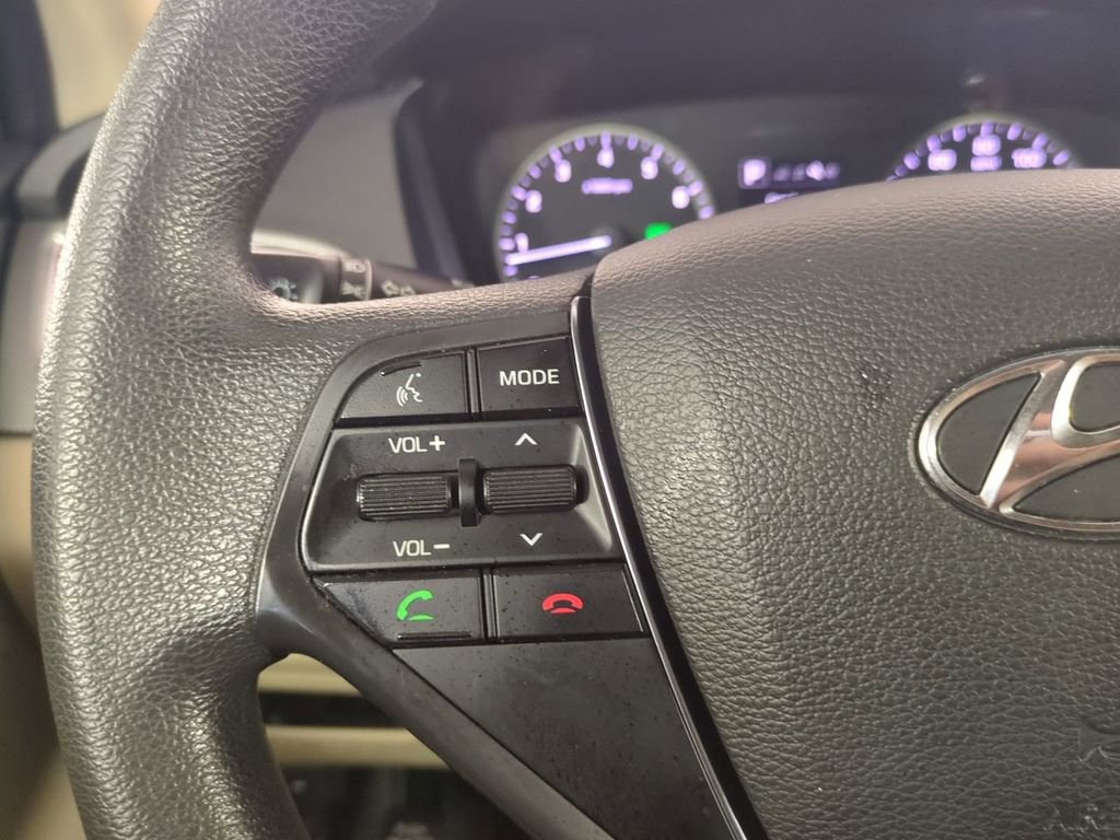 Used 2017 Hyundai Sonata SE FWD image 29