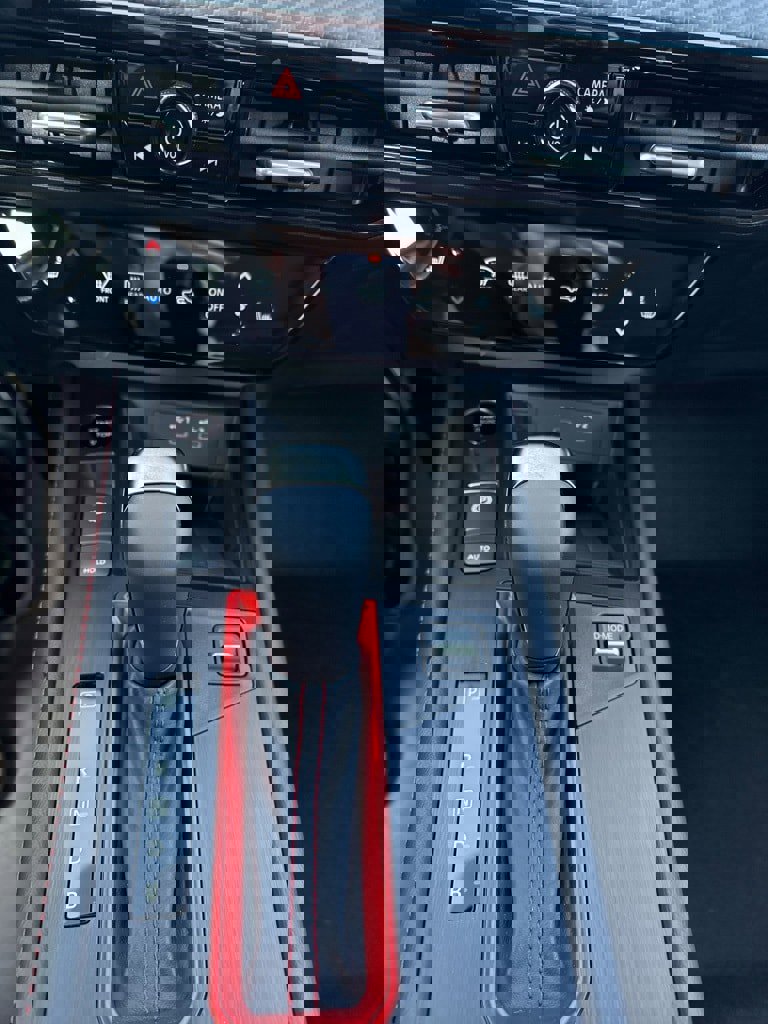 New 2026 Nissan Kicks SR w/ SR Premium Package image 16