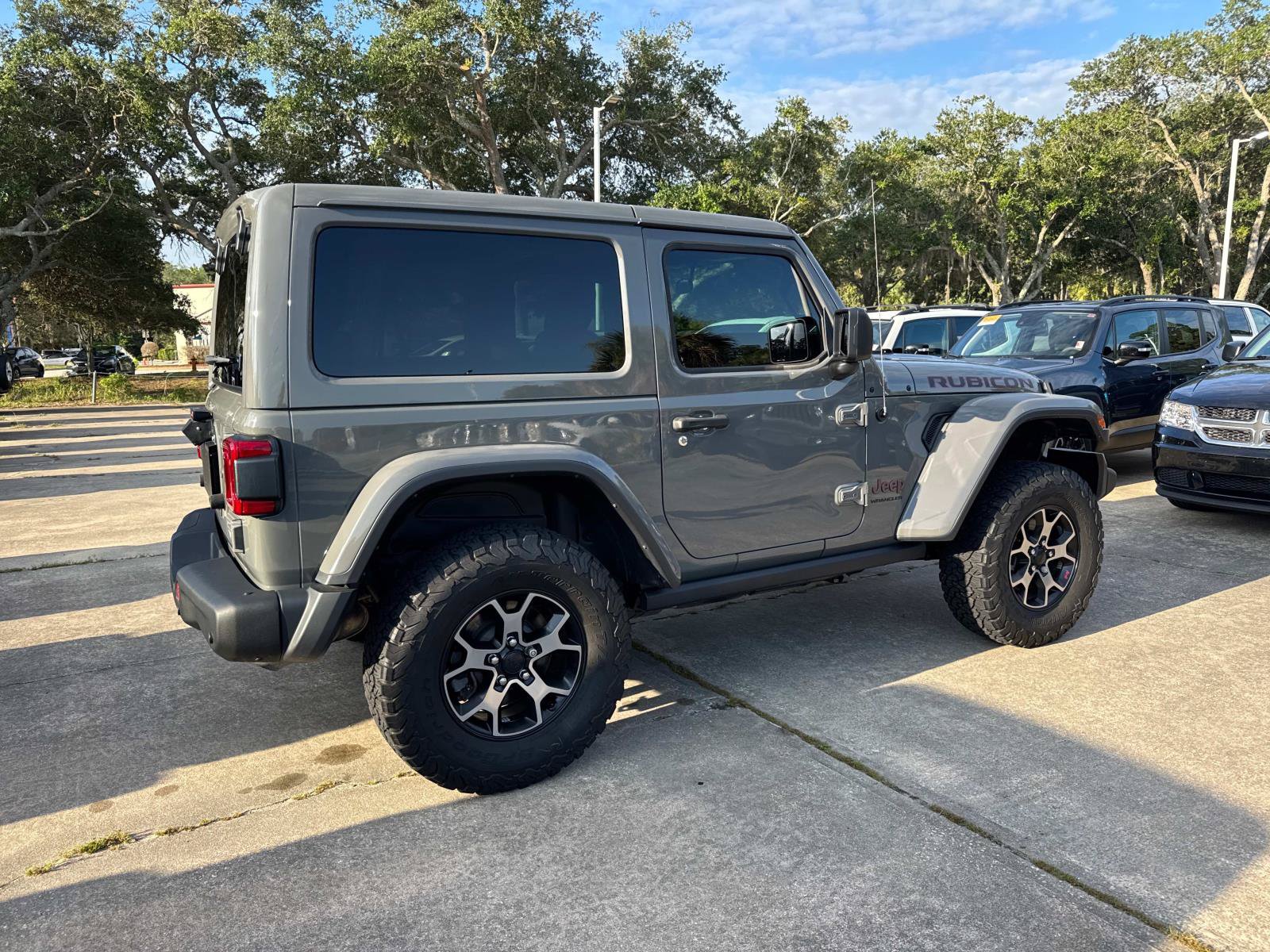 Used 2019 Jeep Wrangler Rubicon w/ Steel Bumper Group AWD/4WD image 3