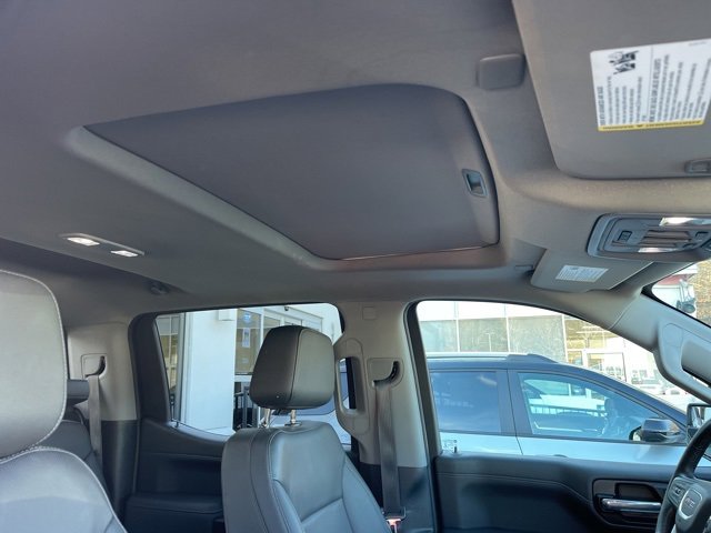 Used 2022 GMC Sierra 1500 SLT w/ SLT Premium Package image 11