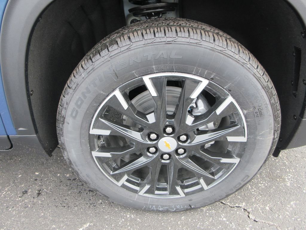 New 2026 Chevrolet Traverse LT w/ Sun and Wheel Package image 9