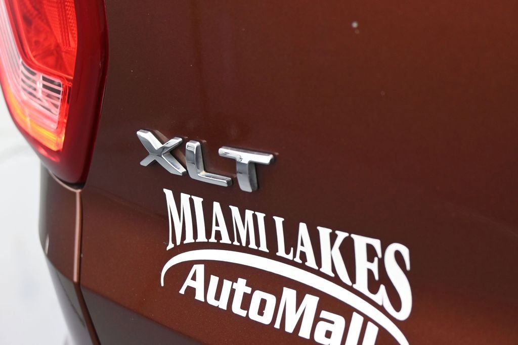 Used 2018 Ford Explorer XLT w/ Equipment Group 202A FWD image 33