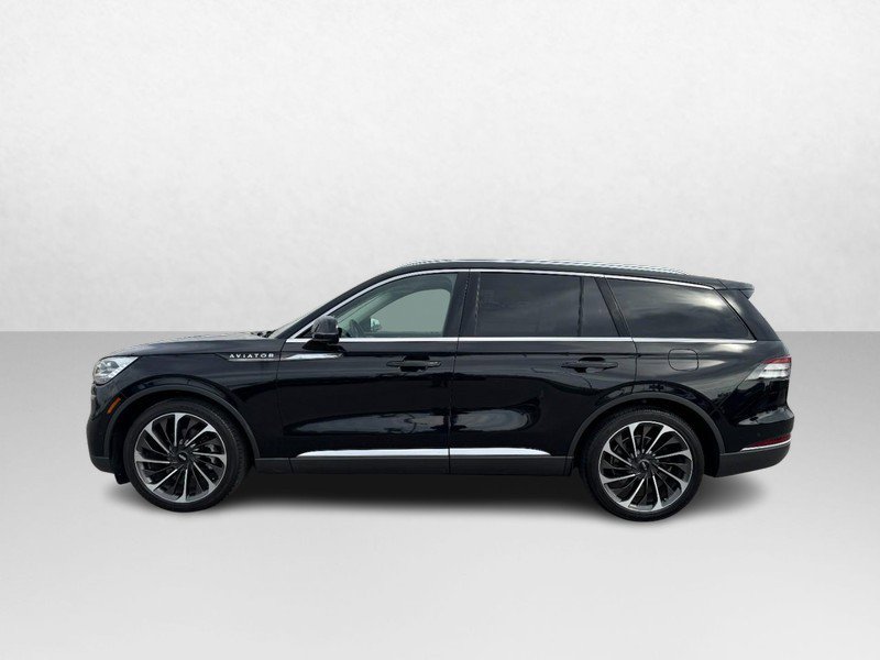 Used 2020 Lincoln Aviator Reserve w/ Equipment Group 202A image 8