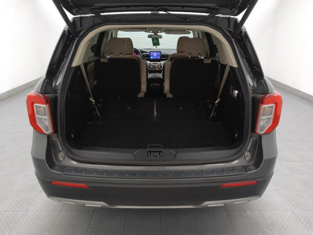 Used 2020 Ford Explorer XLT w/ Equipment Group 202A RWD image 29