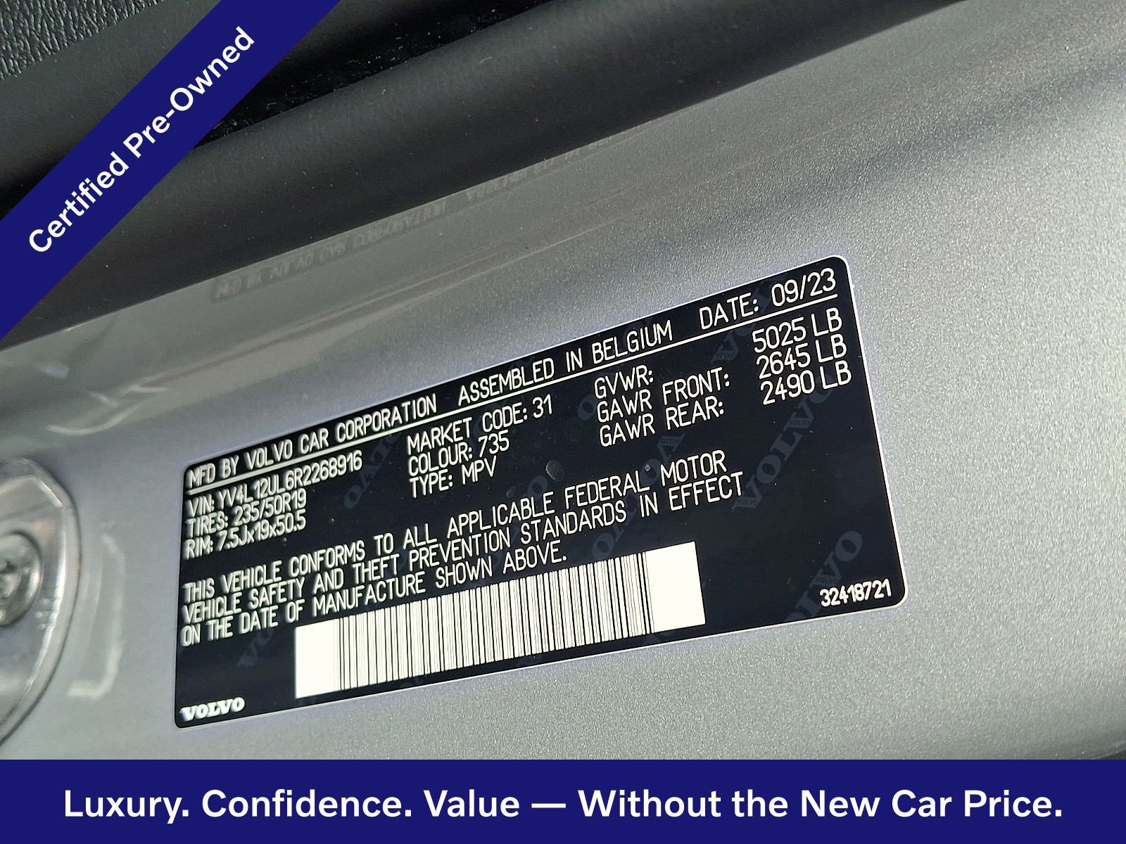 Certified 2024 Volvo XC40 B5 Plus w/ Protection Package Premier AWD/4WD image 28