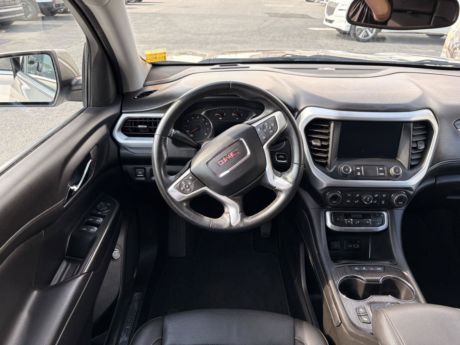 Used 2023 GMC Acadia SLT AWD/4WD image 31