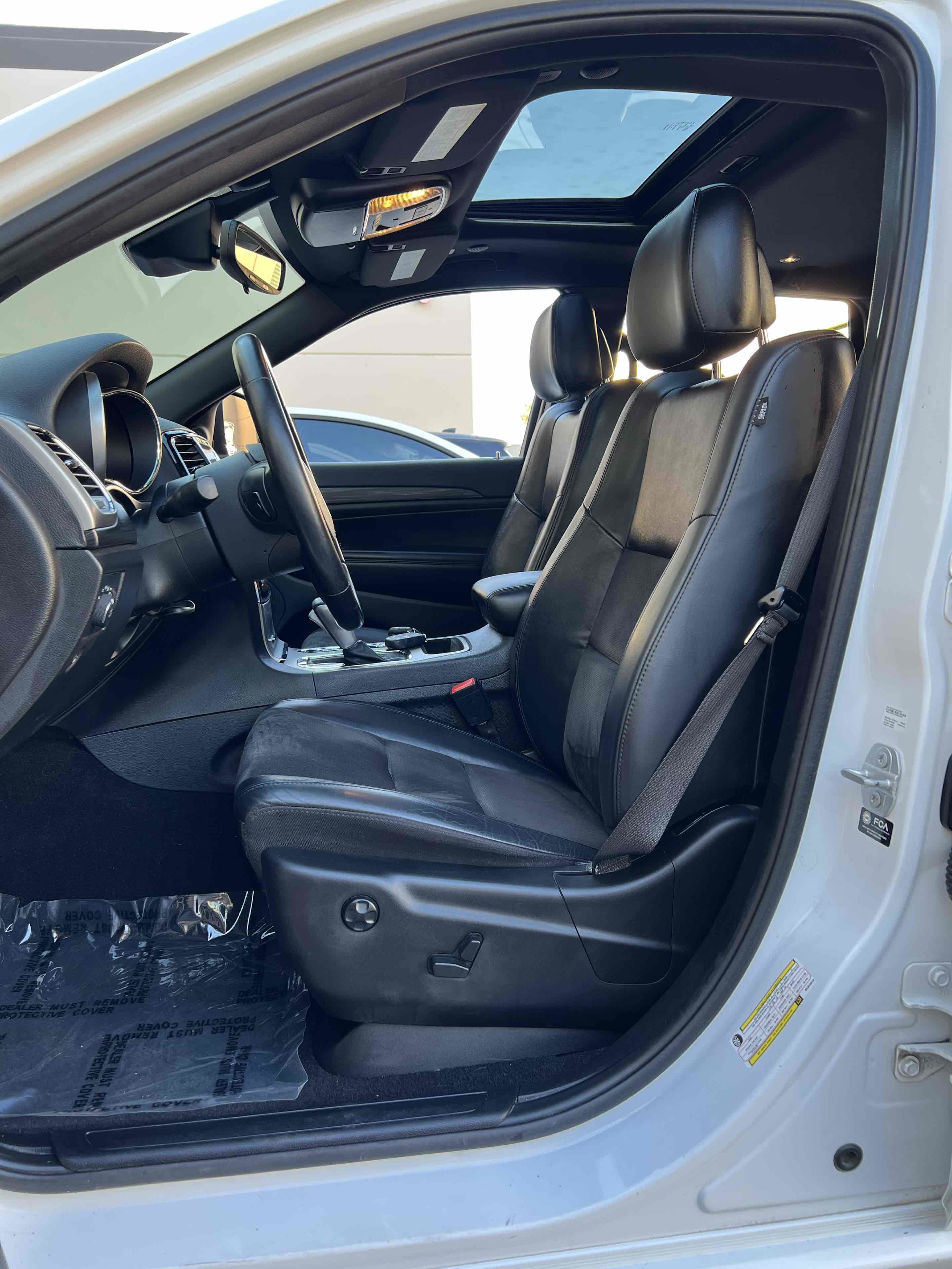 Used 2021 Jeep Grand Cherokee Laredo X image 82