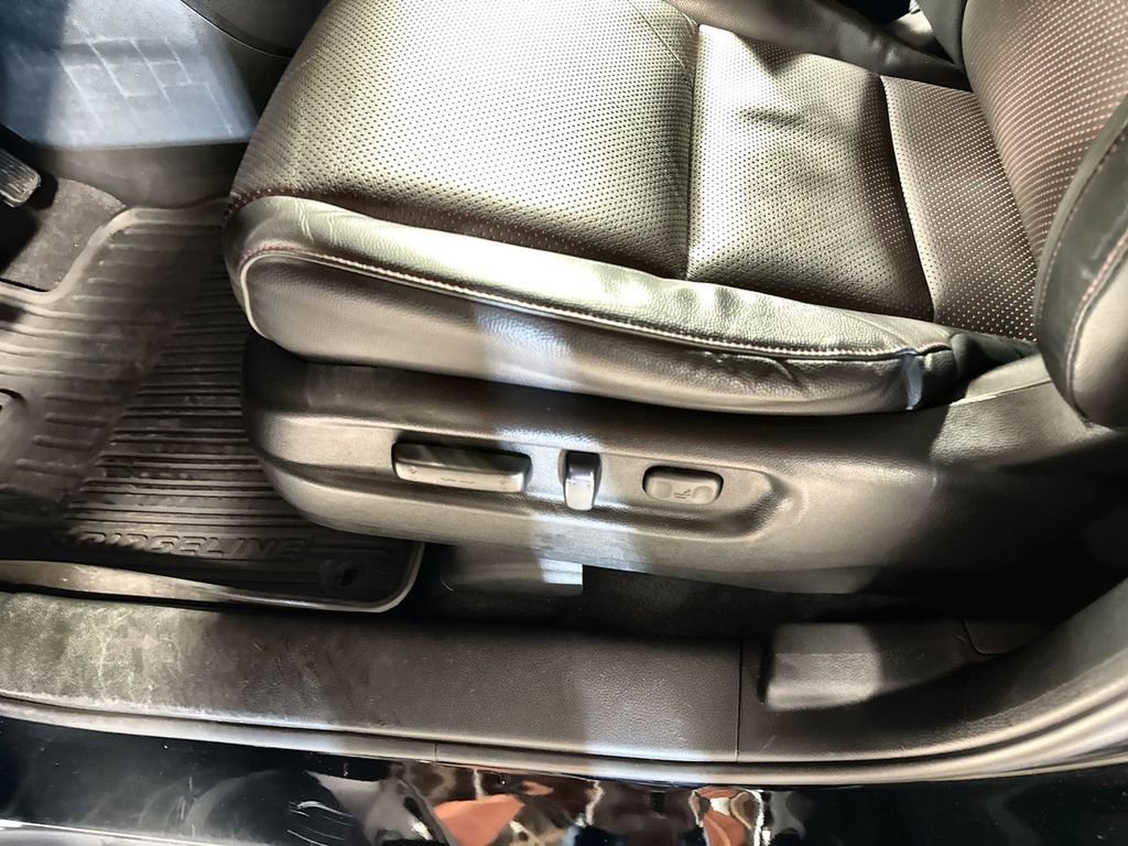 Used 2023 Honda Ridgeline Black Edition image 17