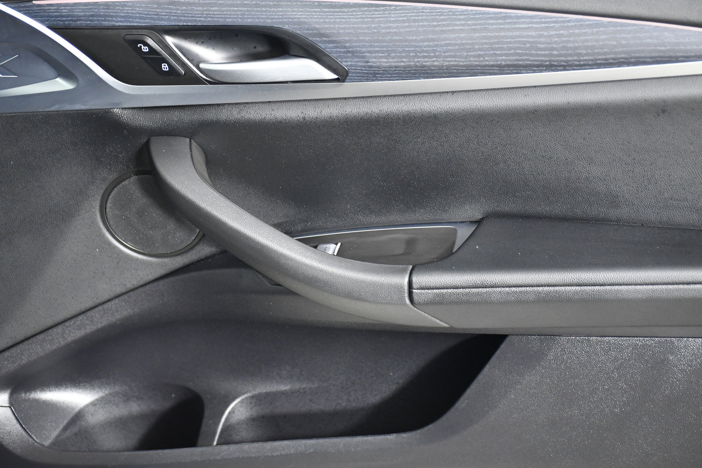 Used 2025 BMW X4 xDrive30i image 29