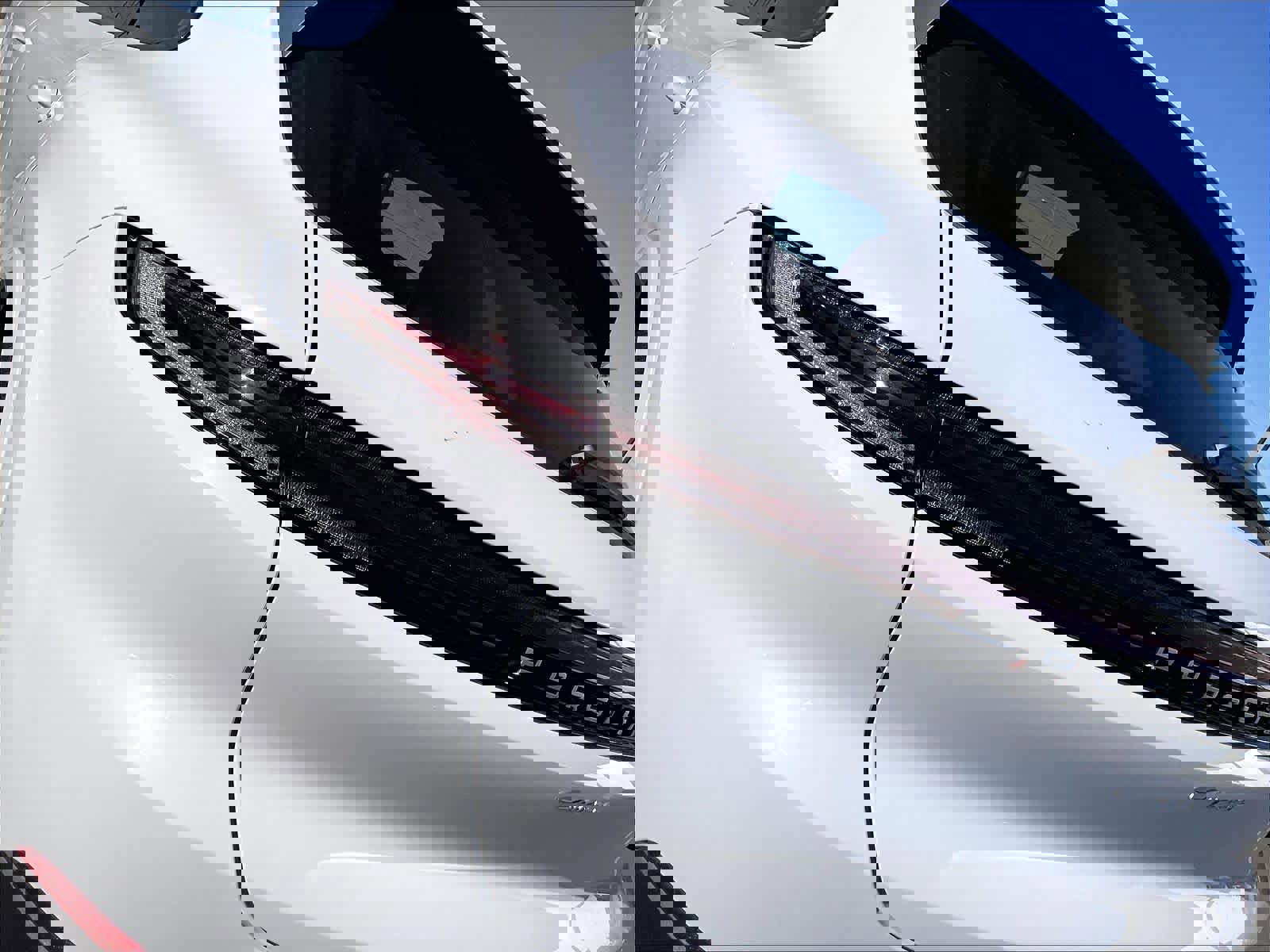 Used 2024 Porsche Cayenne AWD/4WD image 31