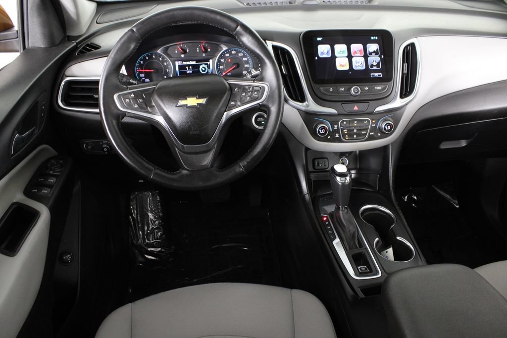 Used 2018 Chevrolet Equinox LT w/ Sun & Infotainment Package FWD image 6