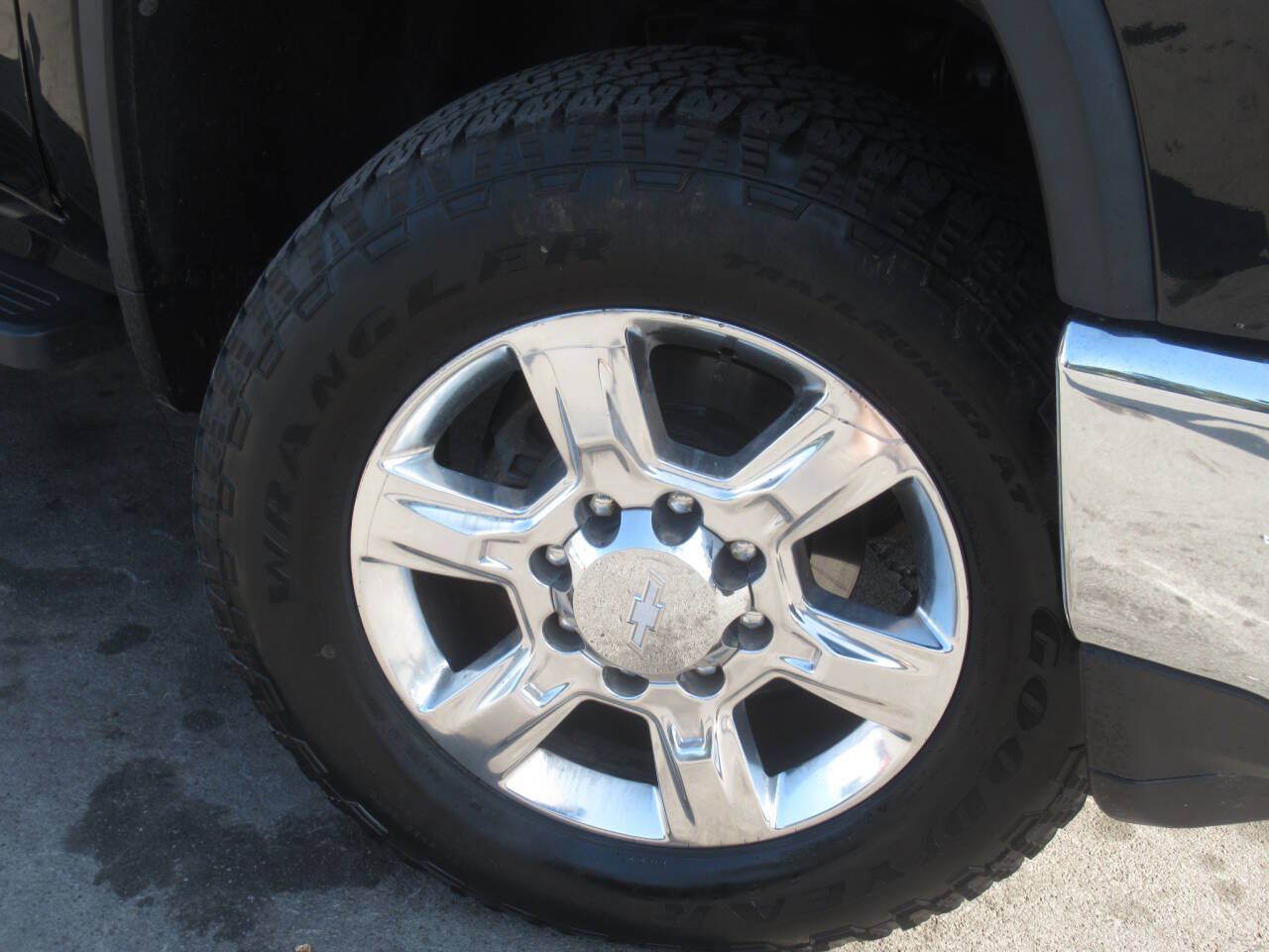 Used 2021 Chevrolet Silverado 2500 LT w/ All Star Edition AWD/4WD image 5