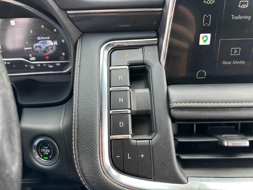 Used 2022 GMC Yukon XL AT4 w/ AT4 Premium Plus Package AWD/4WD image 29