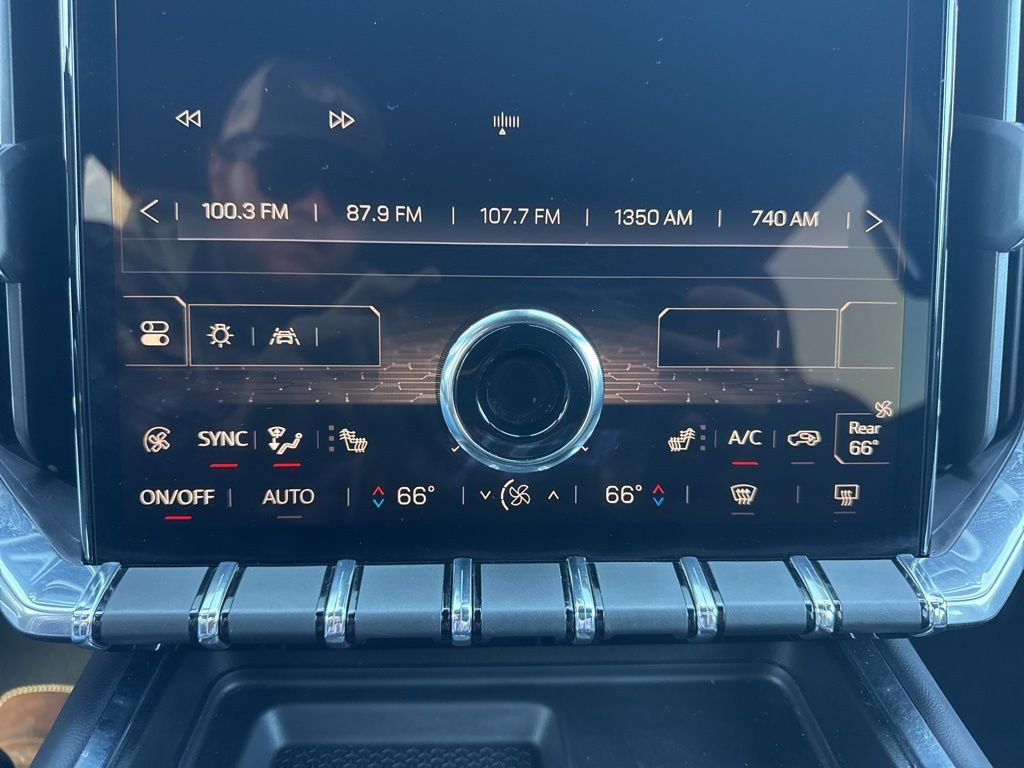 Used 2025 GMC Acadia Elevation FWD image 19