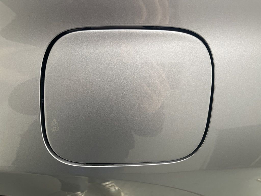 Used 2022 Toyota Highlander XLE AWD/4WD image 44