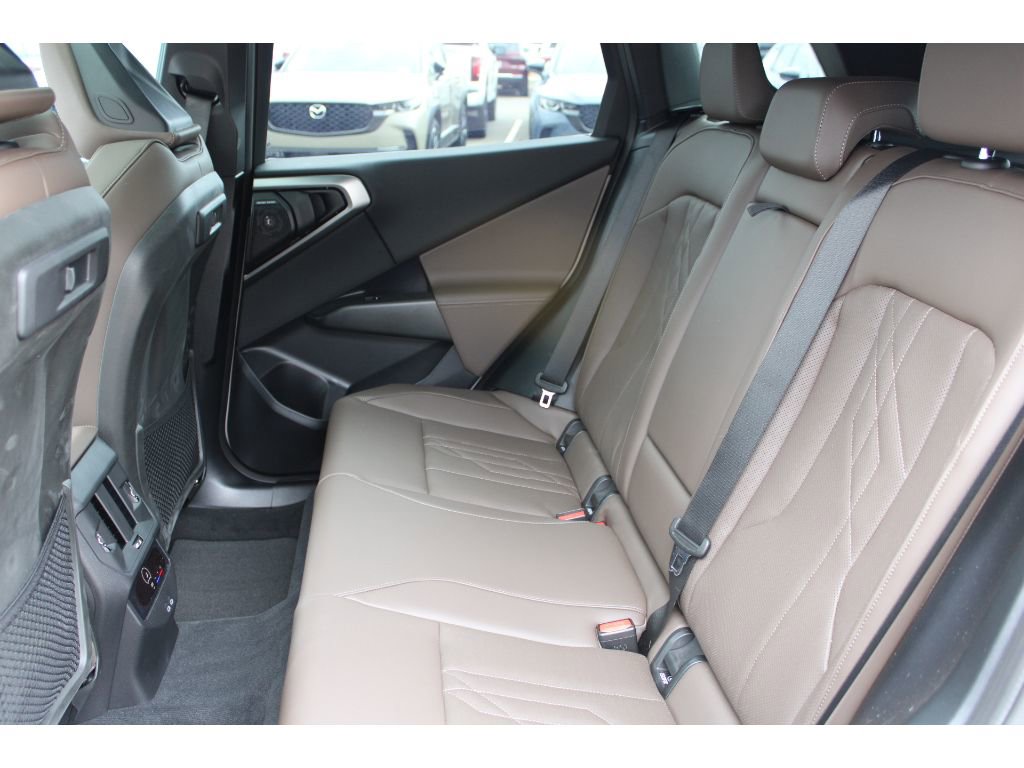 Used 2025 BMW X3 xDrive30i w/ Premium Package image 19