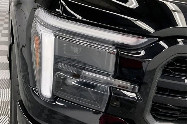 Used 2024 Ford F150 Lariat image 31