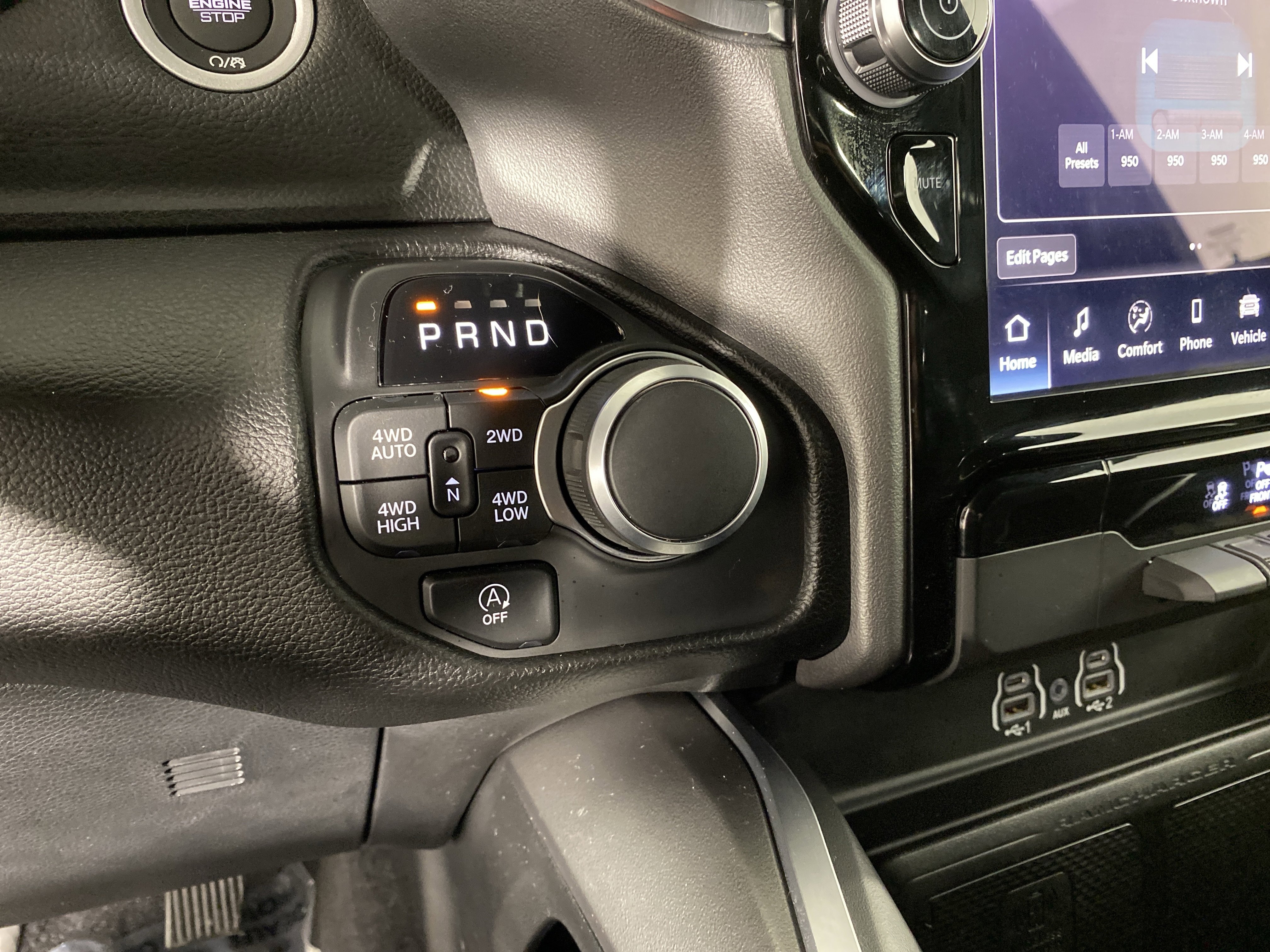 Used 2025 RAM 1500 Big Horn image 32