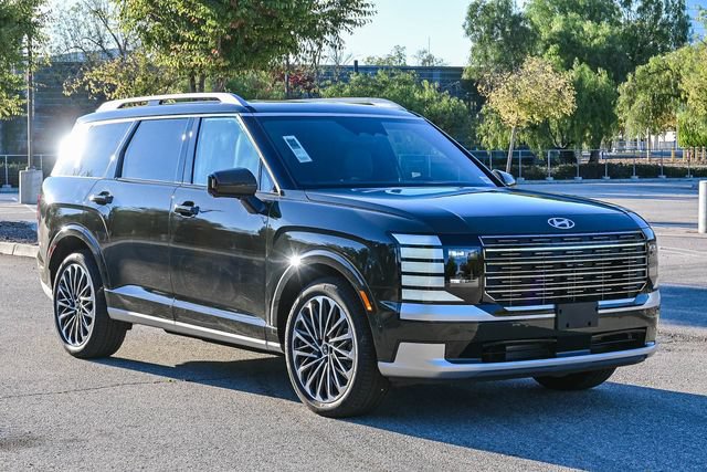 New 2026 Hyundai Palisade Calligraphy FWD image 3