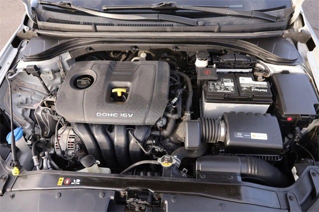 Used 2018 Hyundai Elantra SE image 23