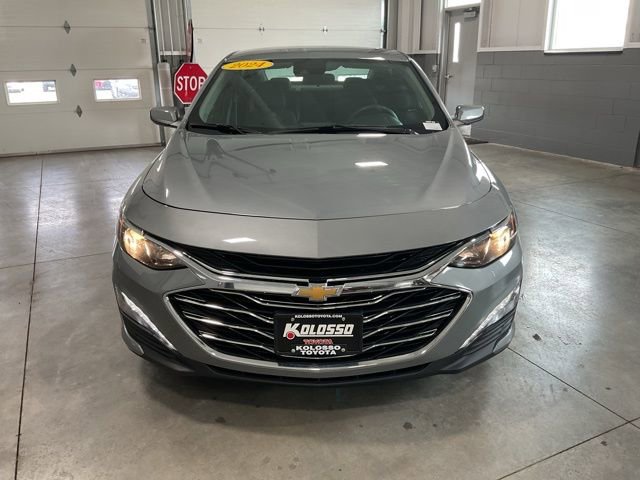 Used 2024 Chevrolet Malibu LT image 2