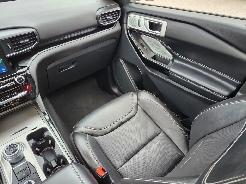 Certified 2022 Ford Explorer ST w/ Equipment Group 401A image 15