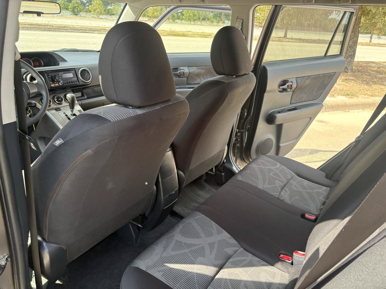 Used 2013 Scion xB FWD image 34
