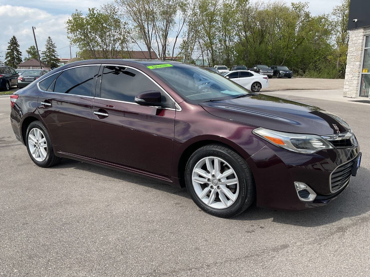 Used 2015 Toyota Avalon XLE FWD image 10